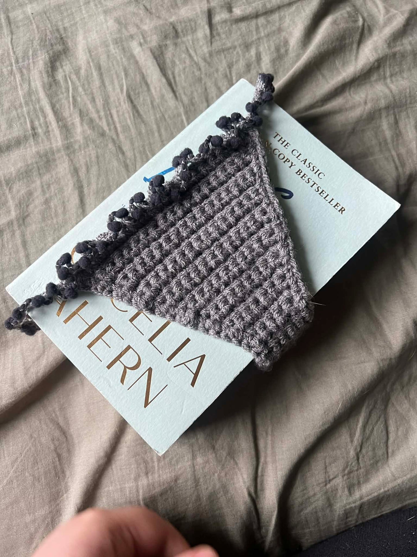 Custom book thong